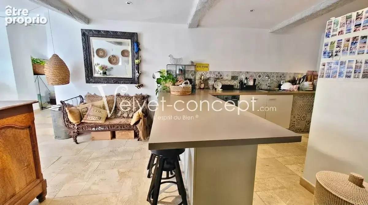 Authentique maison de village  avec 4 chambres terrasse + murs commerciaux de 50 M² - photo 4