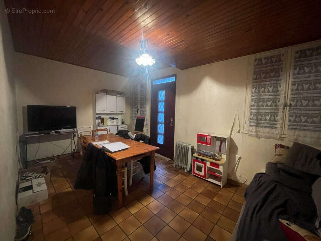 Maison à LA BAZOCHE-GOUET