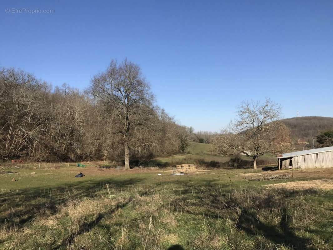Terrain à BERBIGUIERES