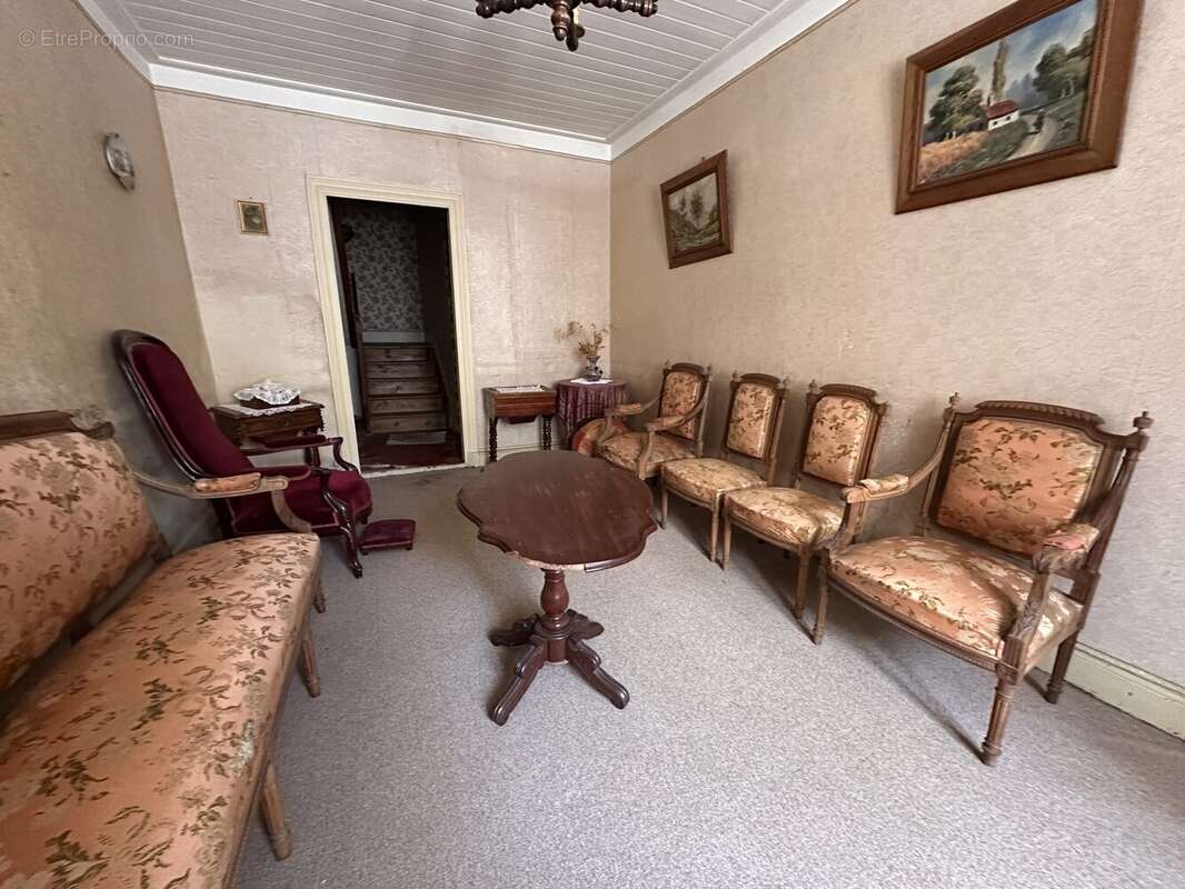 Maison à FERRIERES-SAINT-MARY