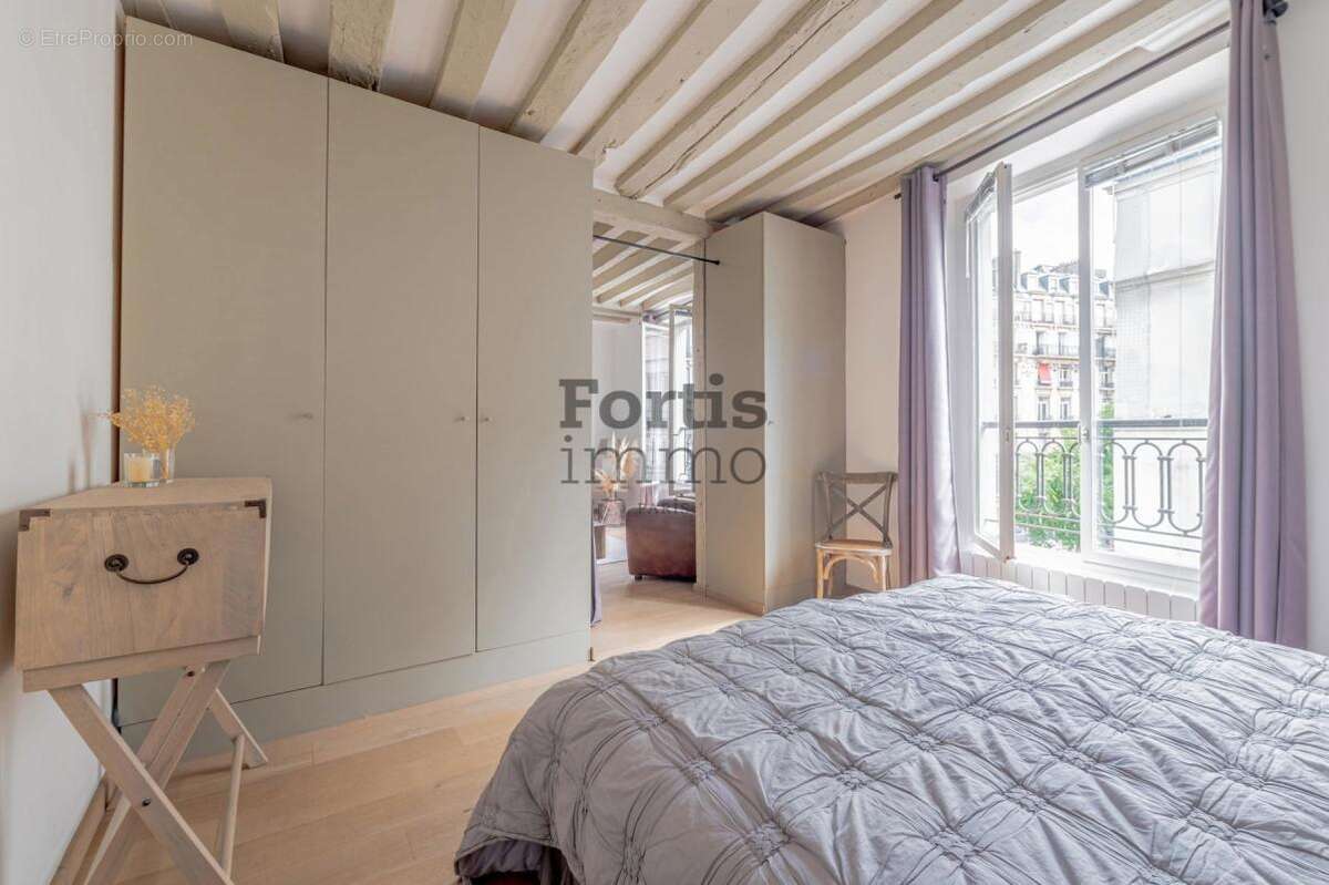 Appartement à PARIS