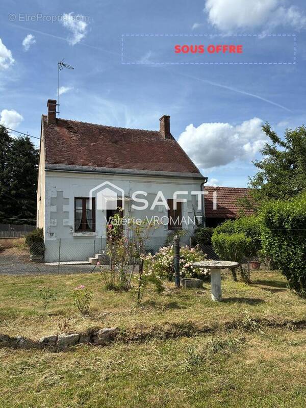 Photo 1 - Maison à LUZILLE