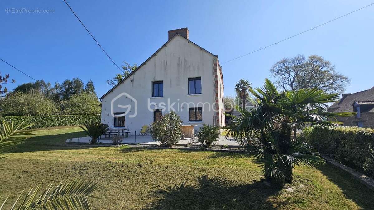 Maison à BAINS-SUR-OUST