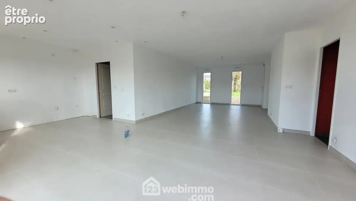 Une pièce de vie lumineuse de 48m², plein sud