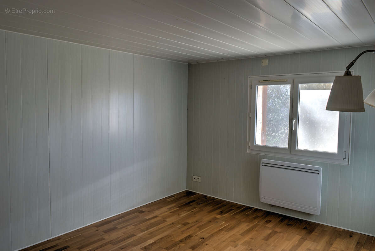 GENAY (69) - Maison 141 m² - 7 pièces - 1775 m² de terrain - Fort potentiel - photo 14