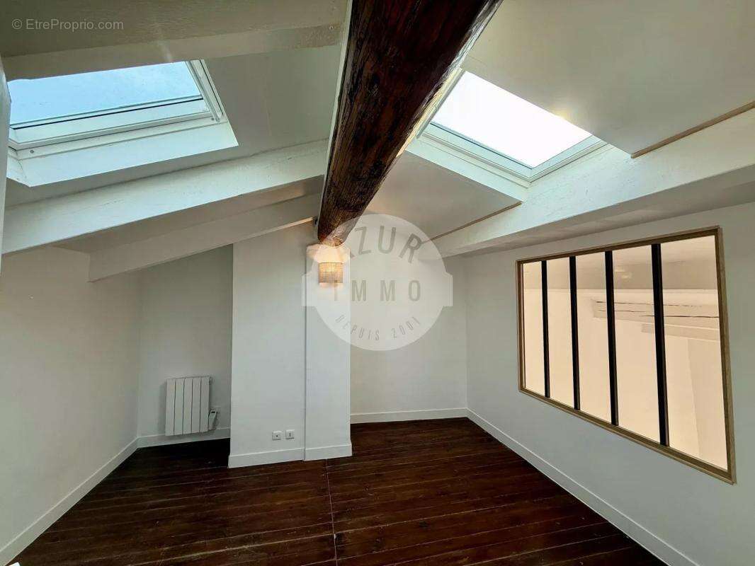 Appartement à SAINT-ZACHARIE