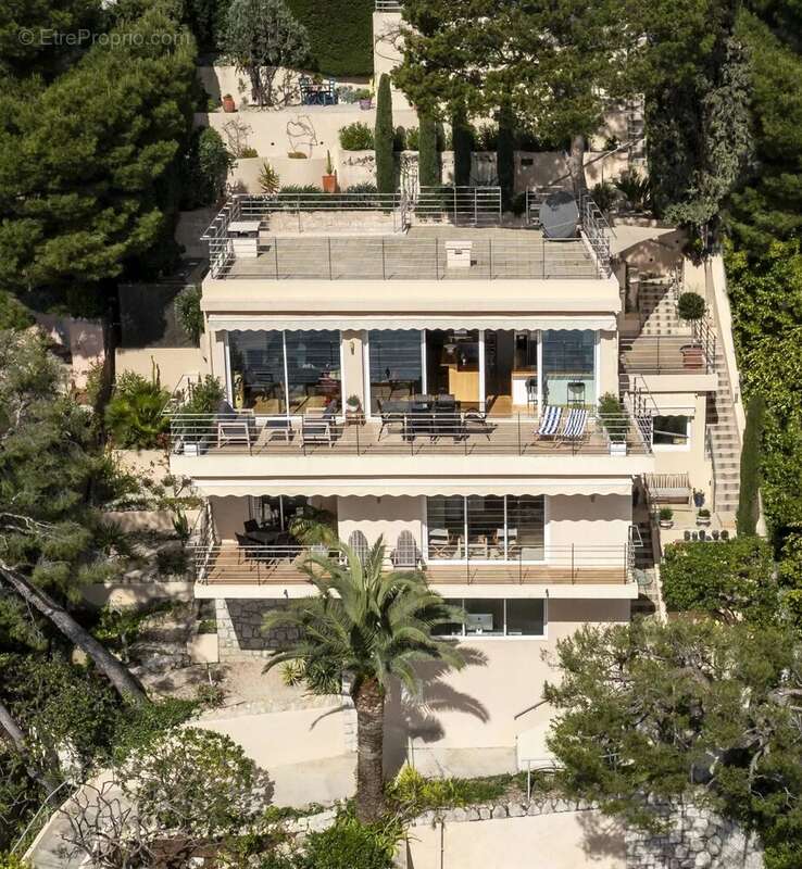 Maison à EZE