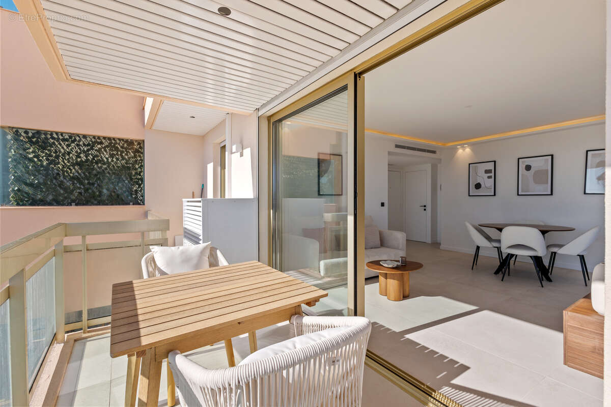 Appartement à CANNES