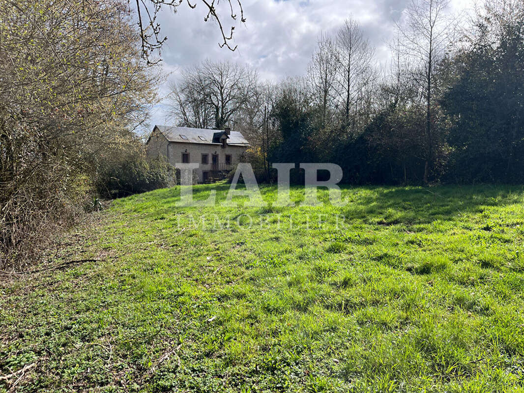 Maison à LE MELE-SUR-SARTHE