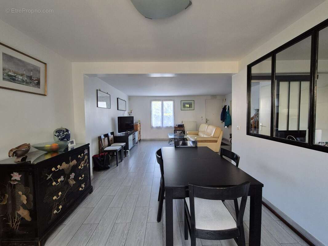 Maison à NOISY-LE-GRAND