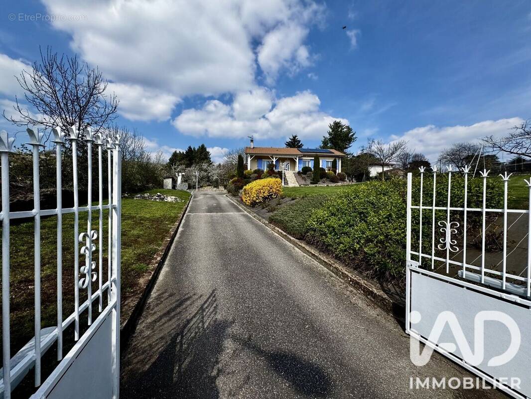 Photo 1 - Maison à SAINT-CHAMOND
