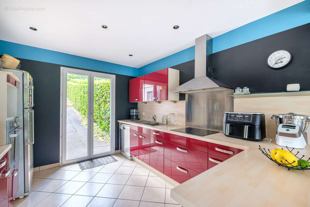 Maison à FLEURIEUX-SUR-L&#039;ARBRESLE