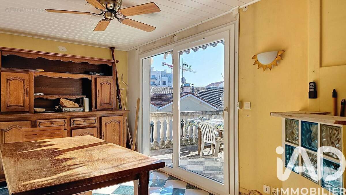 Photo 4 - Maison à VILLEURBANNE