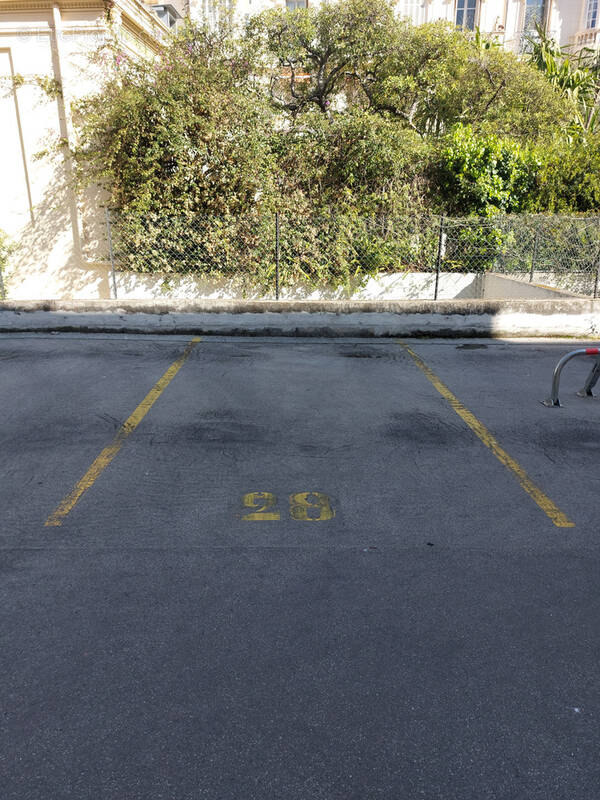 Parking à NICE