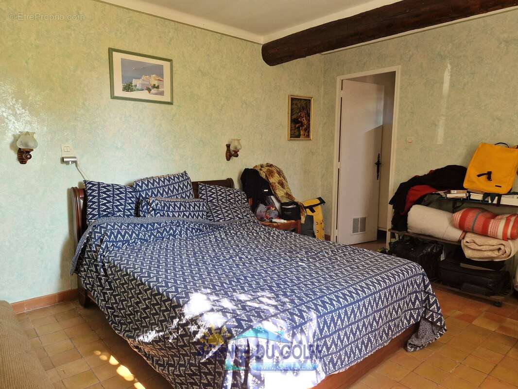 Maison à CUGES-LES-PINS