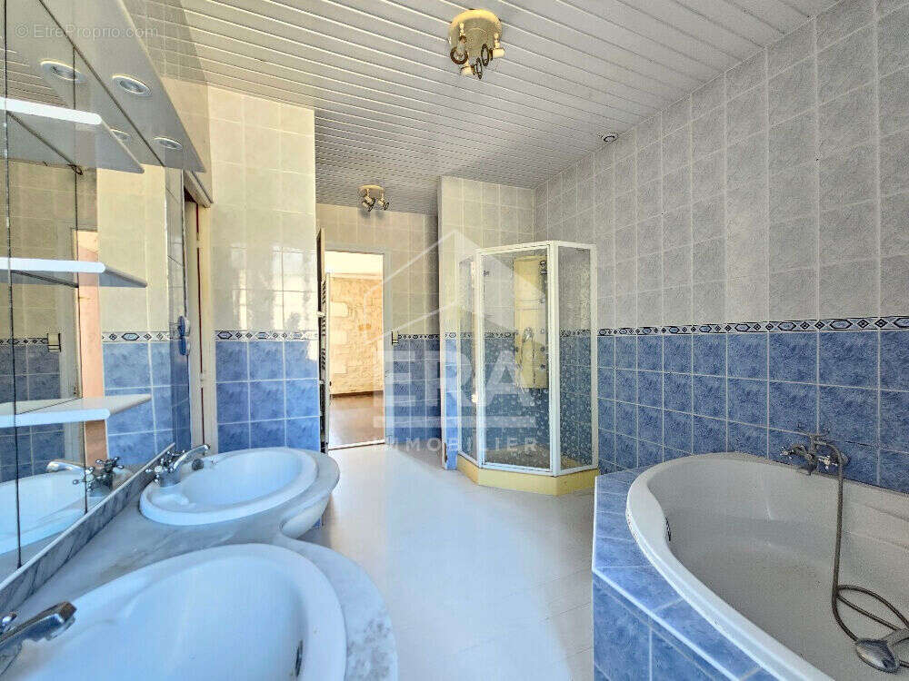 Maison à MOUTHIERS-SUR-BOEME