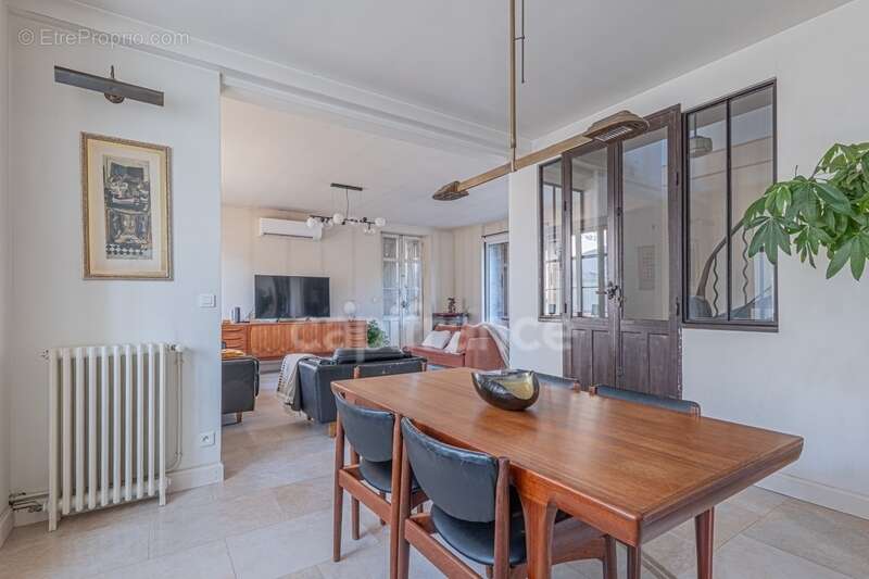 Mougins / à vendre Propriété type MAZET avec dépendance, piscine et garage pour 2 véhicules - photo 19