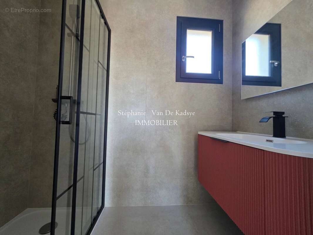 Maison à LORGUES