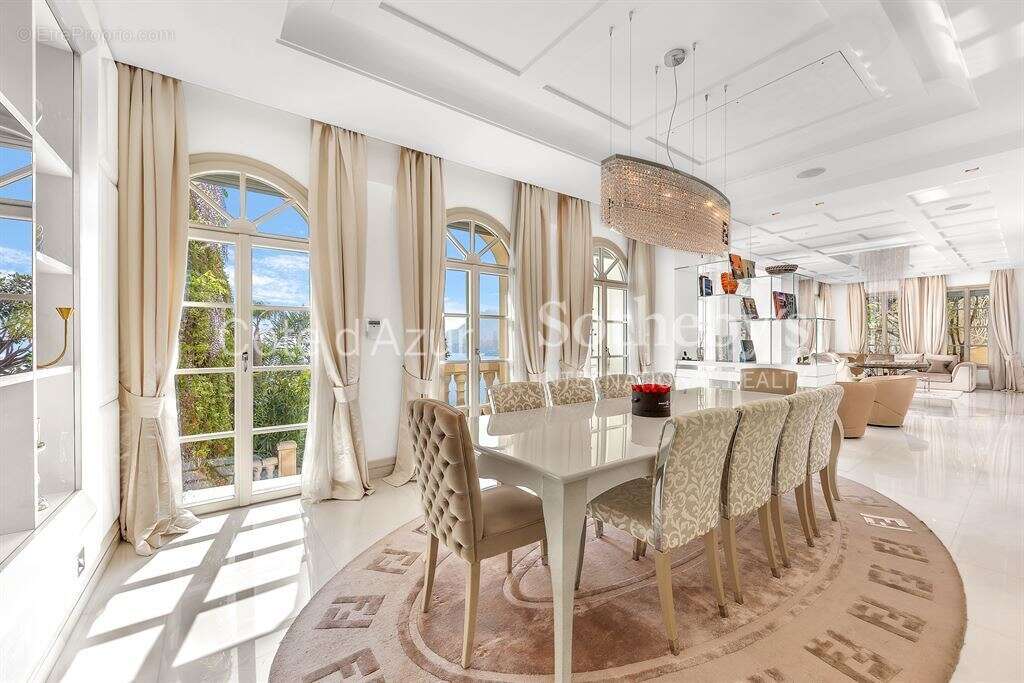 Maison à ROQUEBRUNE-CAP-MARTIN