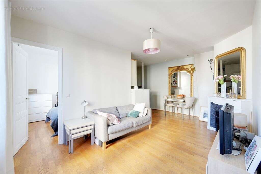 Appartement à LEVALLOIS-PERRET