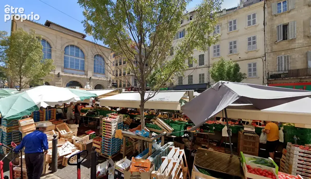 Appartement à MARSEILLE-1E
