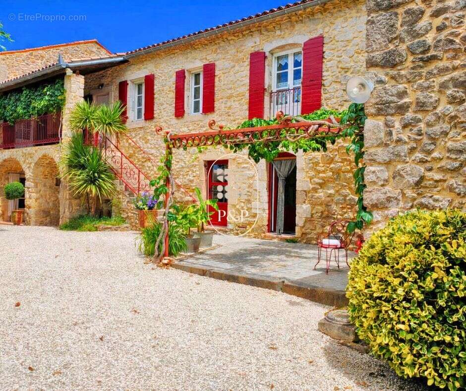 Maison à UZES