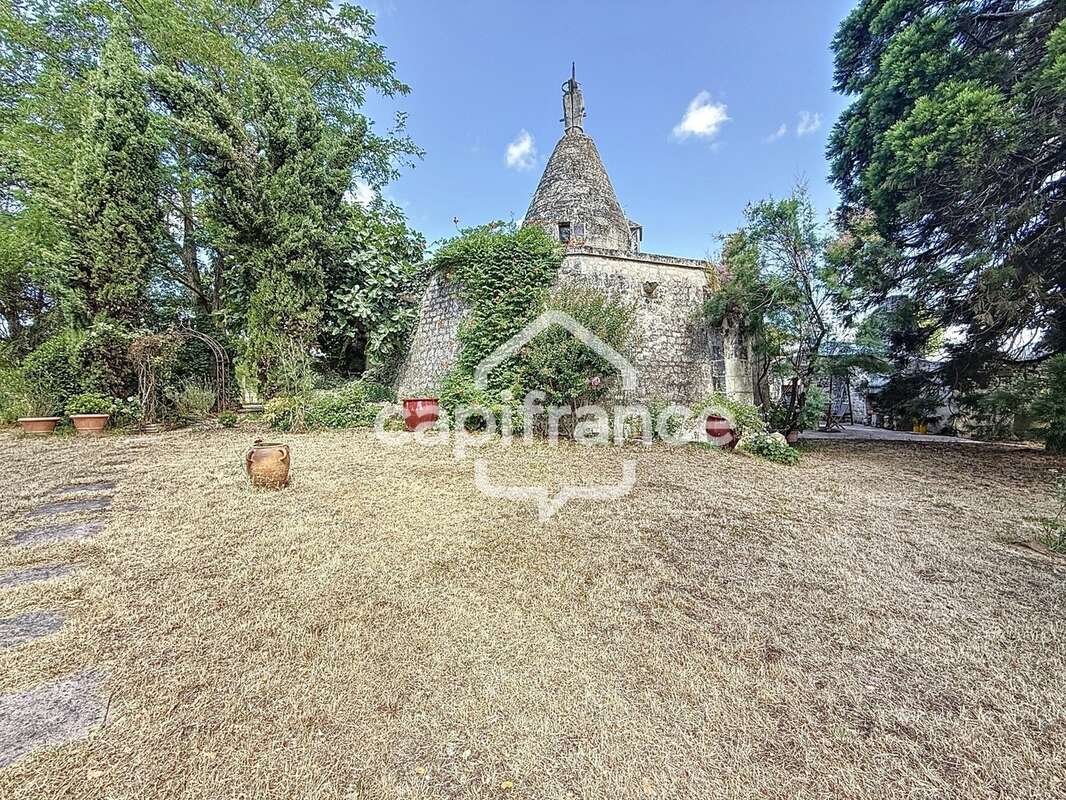 Ensemble de deux maisons et d'un moulin cavier, Savigny en Véron - photo 7