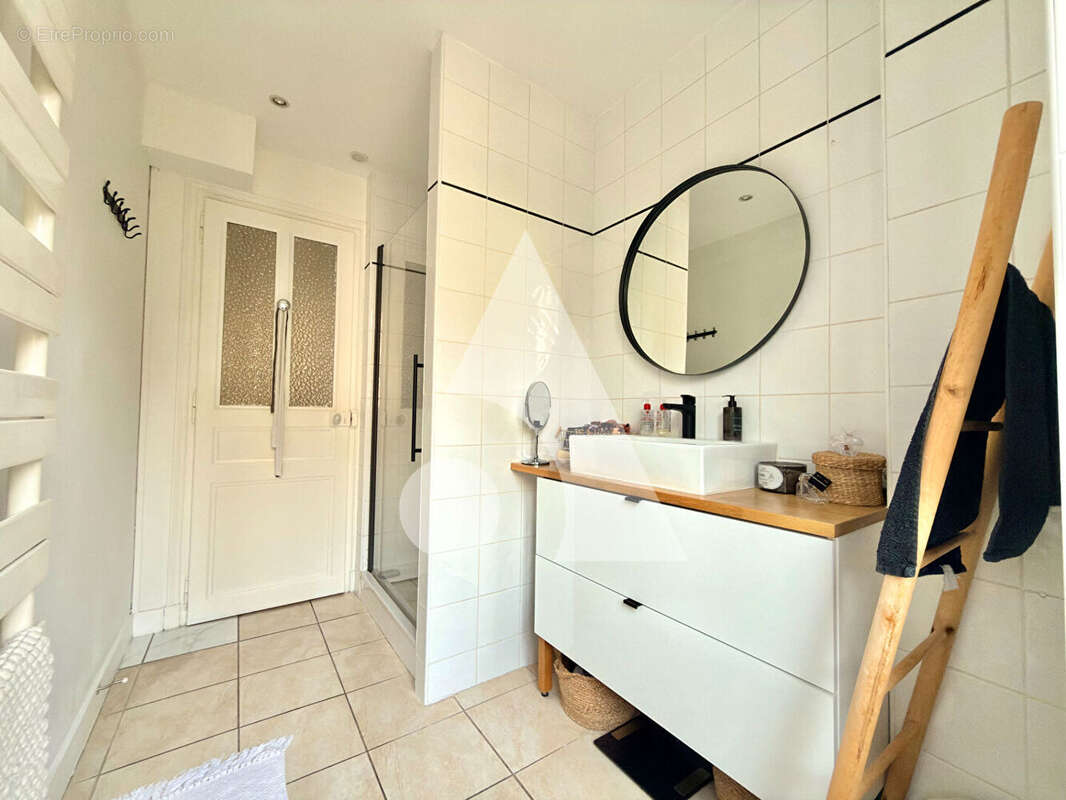Appartement à AIX-LES-BAINS