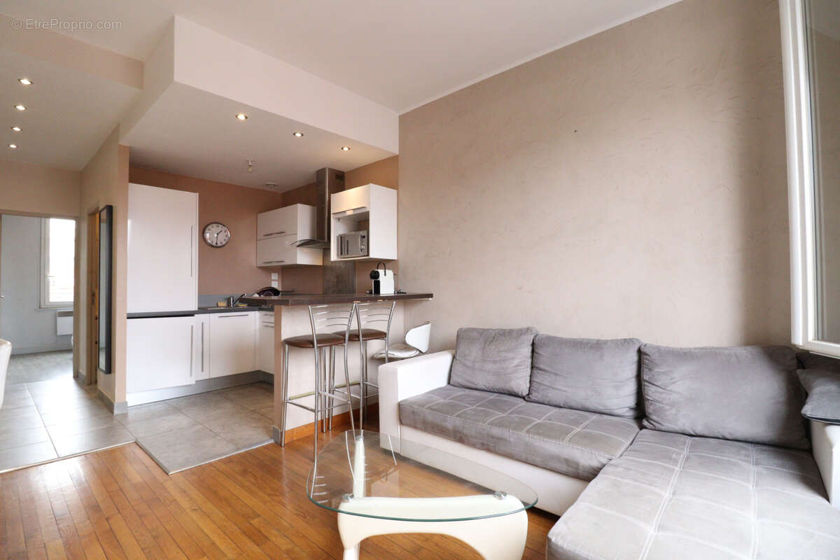 Appartement à LYON-8E