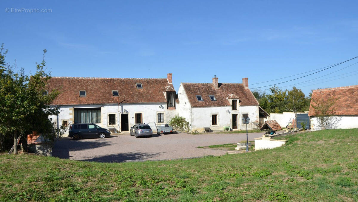 Maison à LE CHATELET
