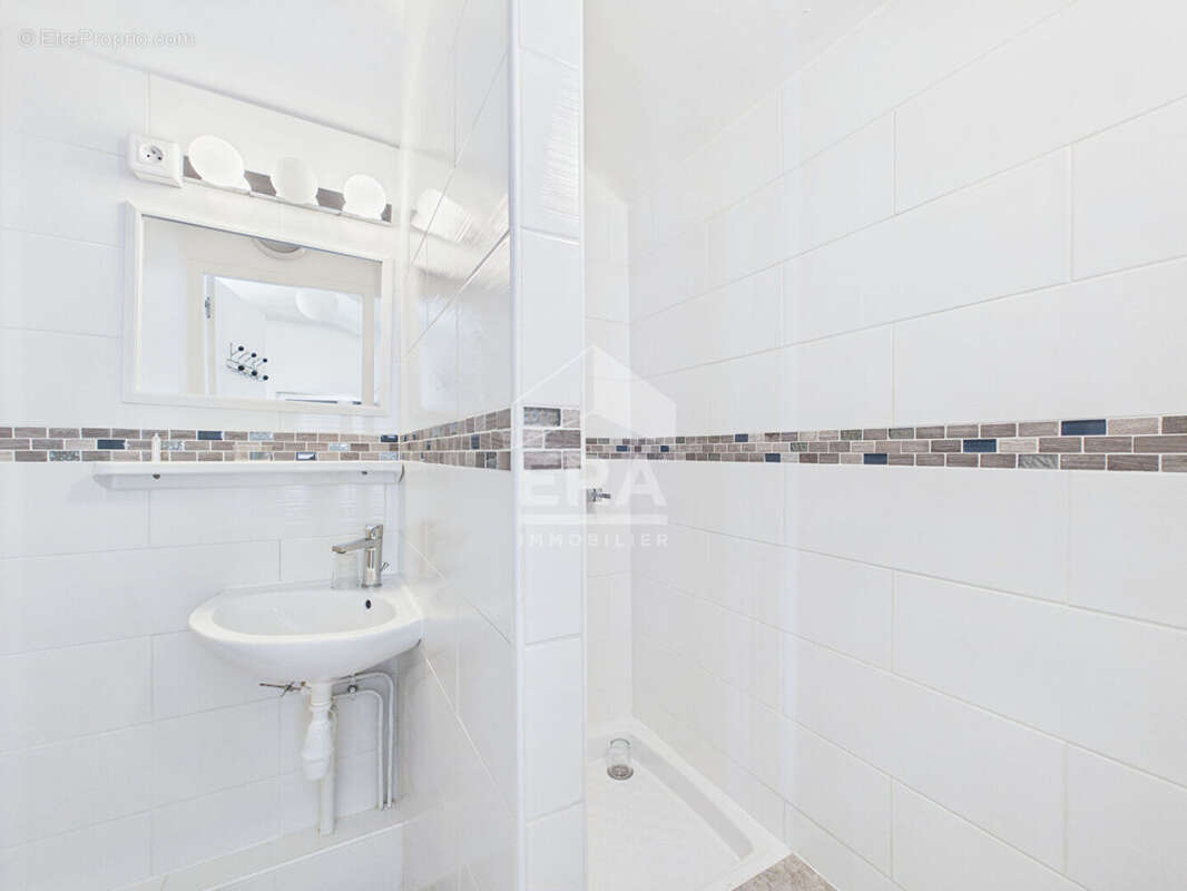 Vente - Anglet limite Biarritz - T2 -  42m² carrez/52m² utiles  cave et stationnement - photo 5