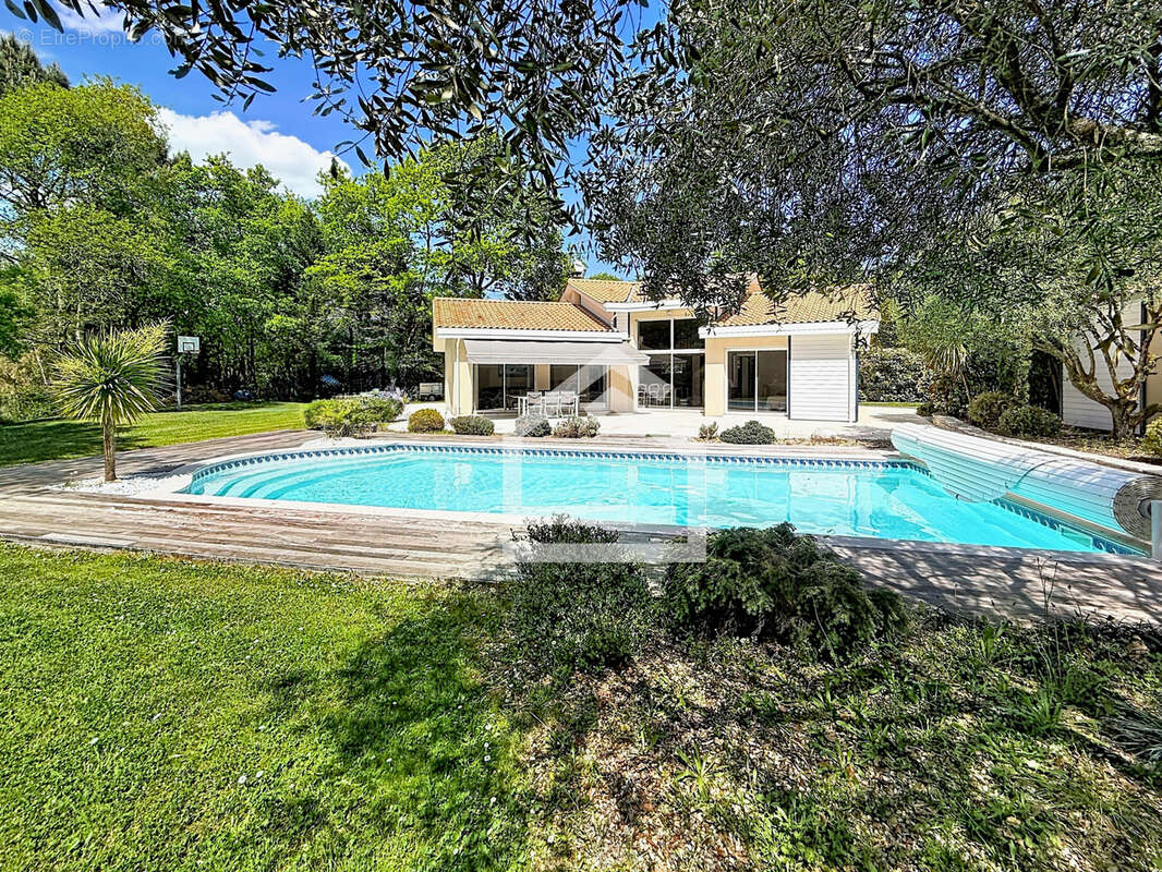 Maison à ARSAC
