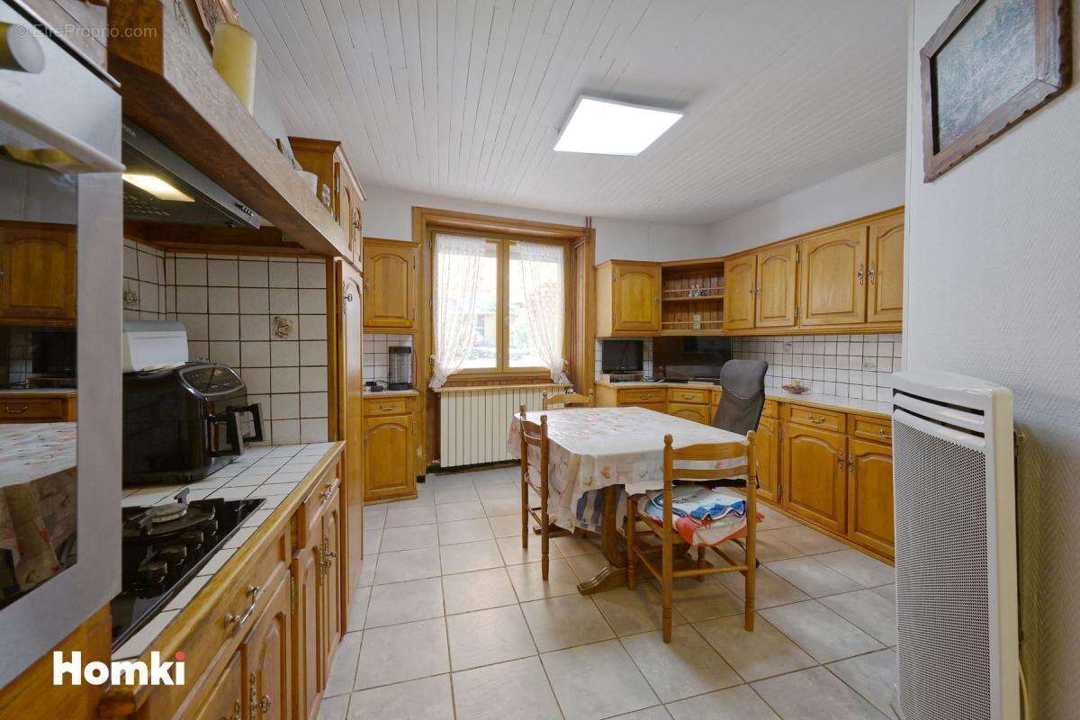 Maison avec dépendances et grand terrain – Chirens - photo 10