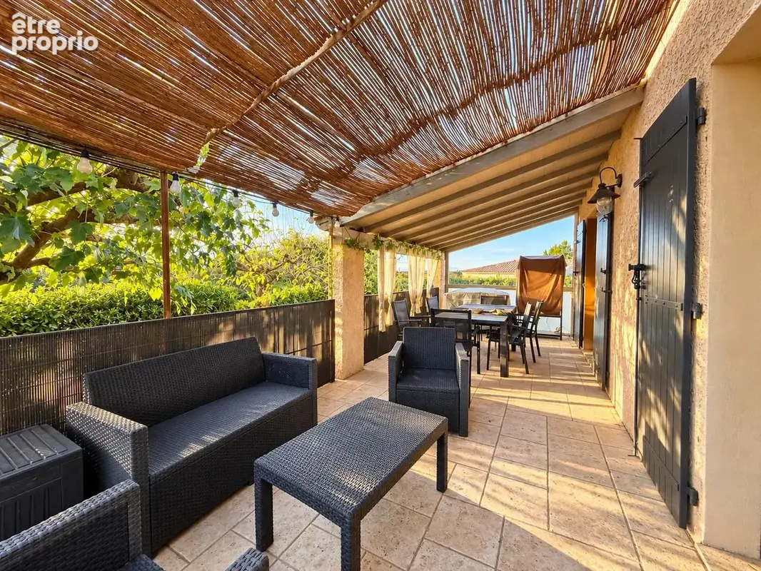 POULX Magnifique maison 5 pièces de 150 m2 avec piscine chauffée et mazet rénové - photo 3
