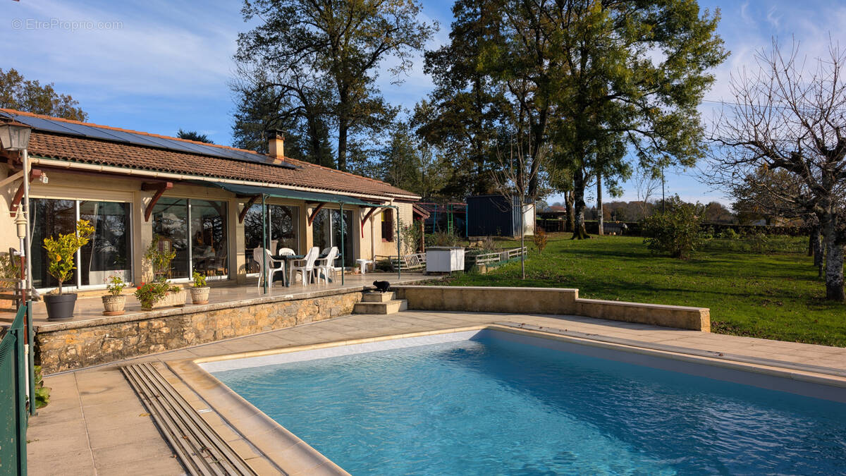 Maison à LAVERGNE