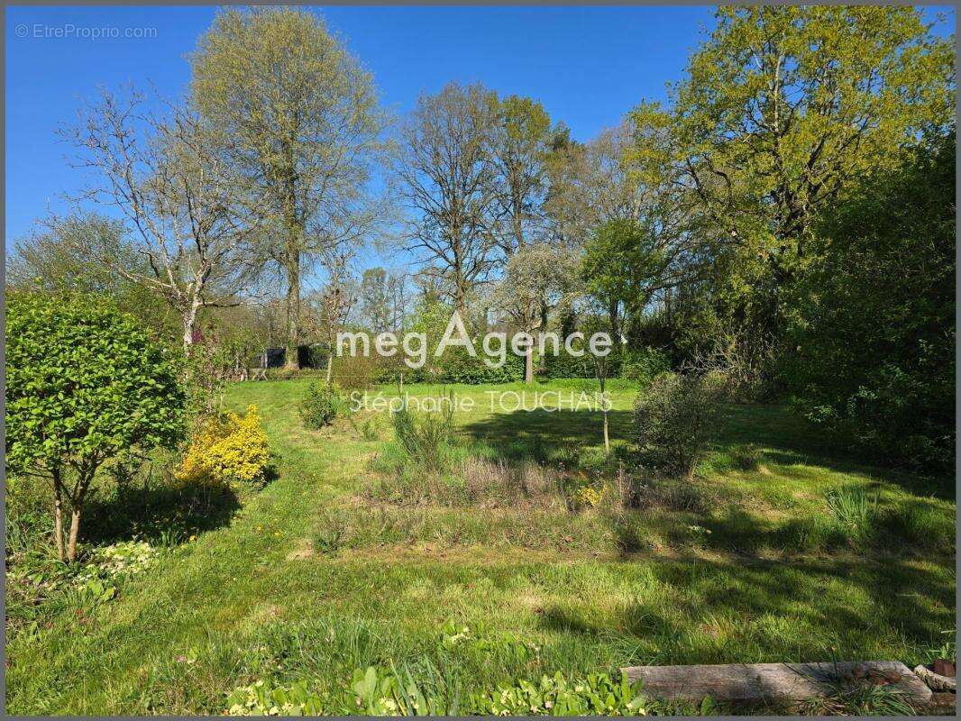 Maison à SAINT-AUBIN-DU-CORMIER