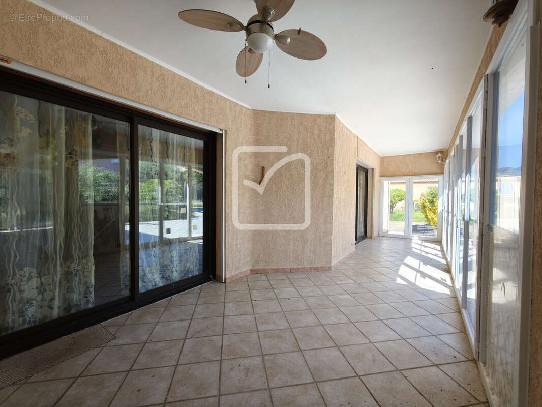 Spacieuse villa  sur 1767m2 - photo 16