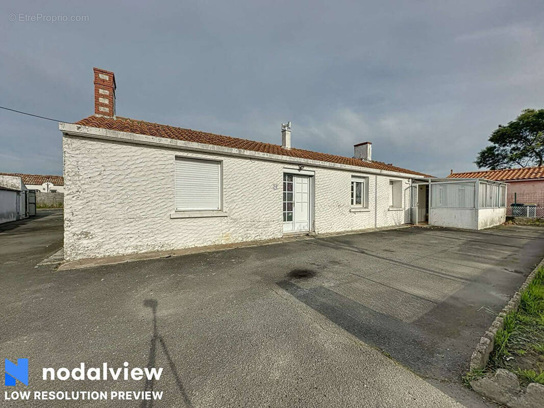 Maison à SAINT-URBAIN