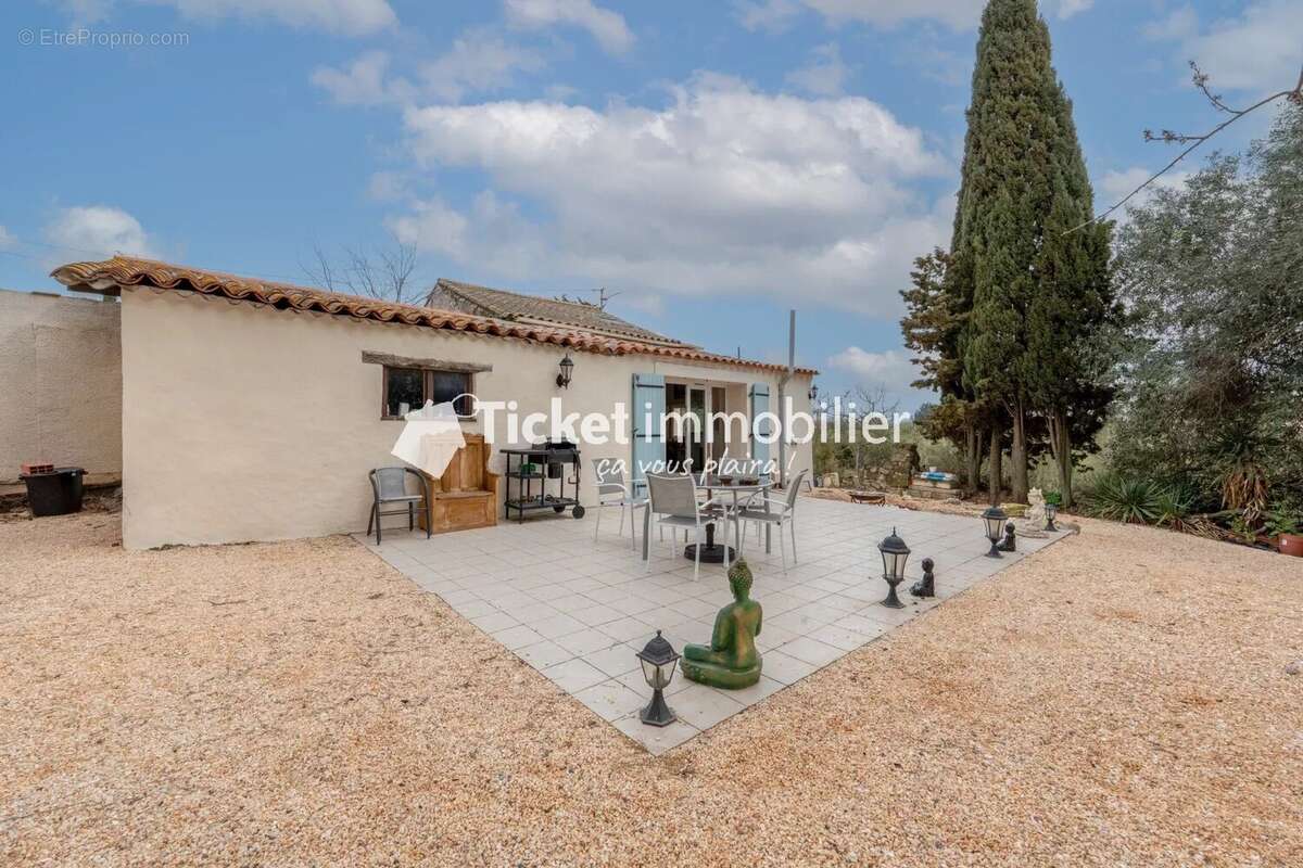 Maison à CUXAC-D&#039;AUDE