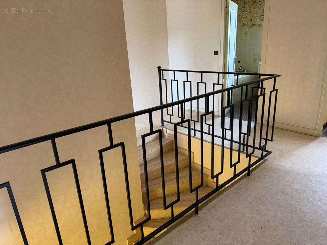Maison Saint Maixent L Ecole 10 pièce(s) - photo 11