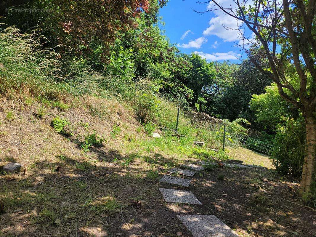 Appartement à VILLENEUVE-SAINT-GEORGES