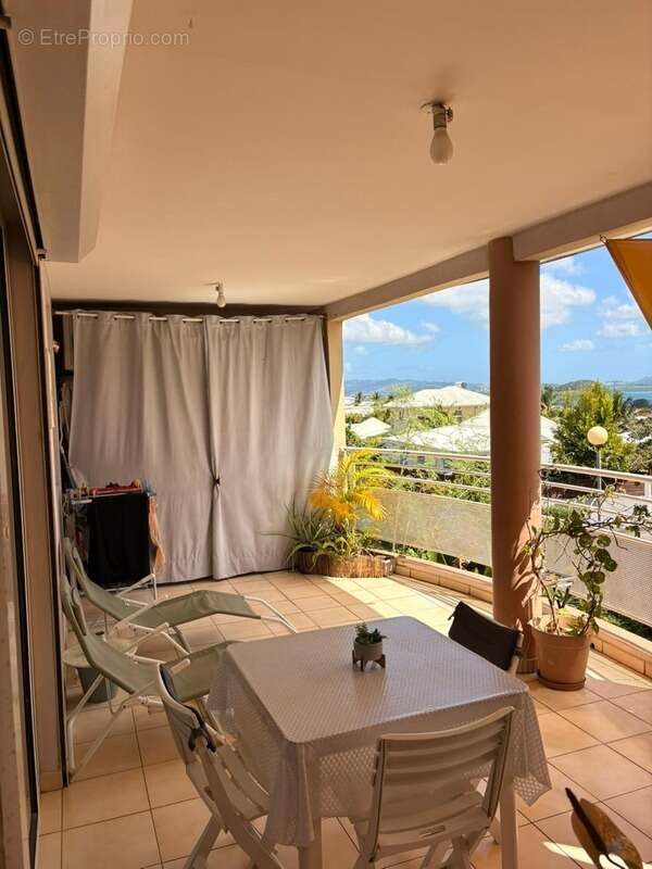 Appartement à LES TROIS-ILETS