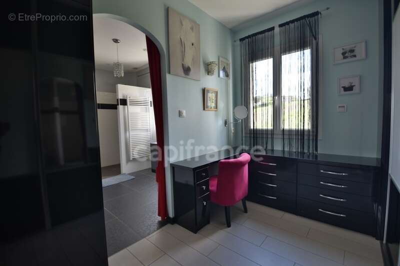 Propriété au calme - 5 chambres - T3 attenant - garage XXL - piscine - à MARMANDE (47) - photo 27