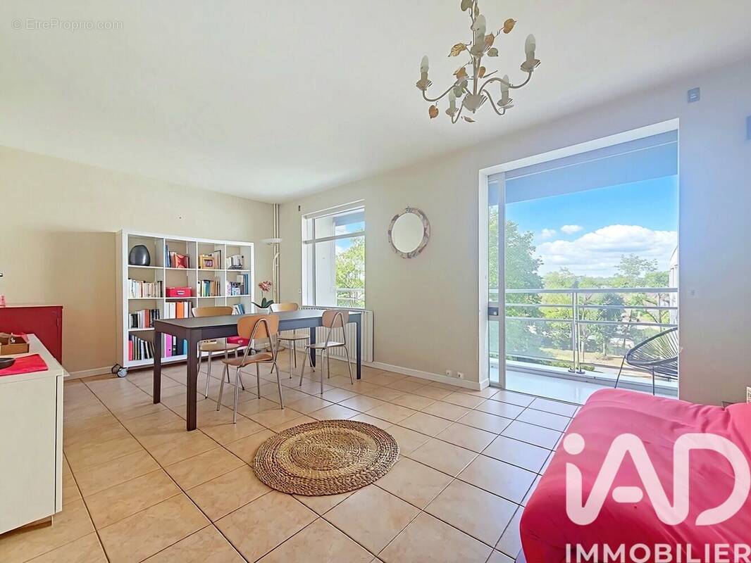 Photo 1 - Appartement à VAIRES-SUR-MARNE