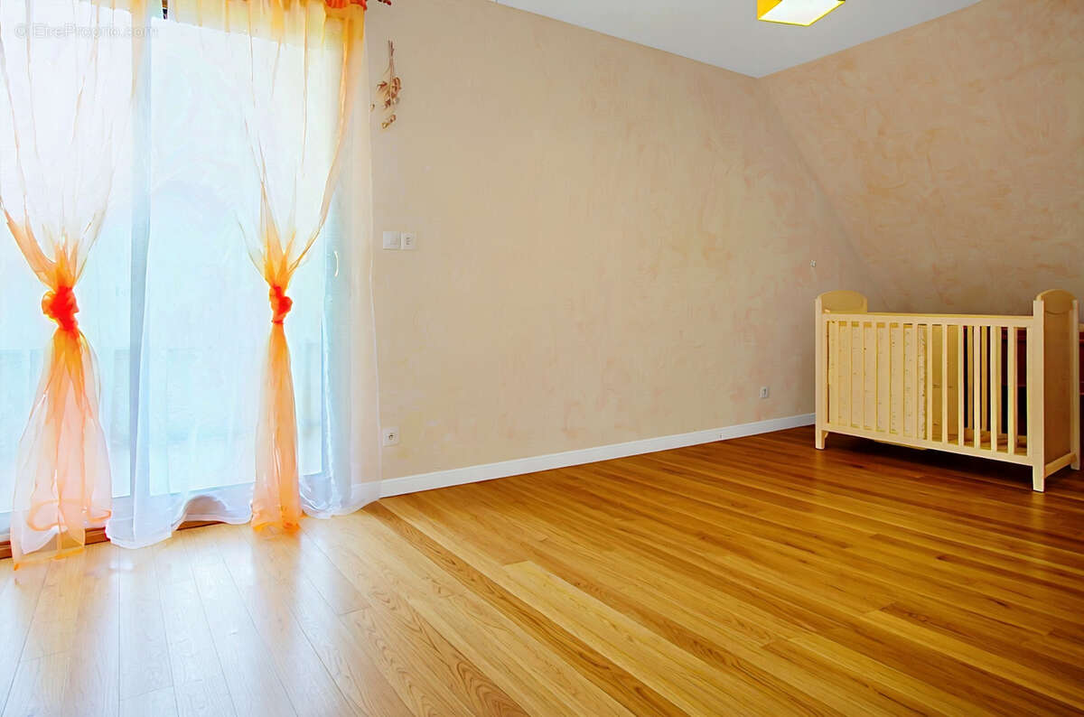 Maison à MANTES-LA-JOLIE