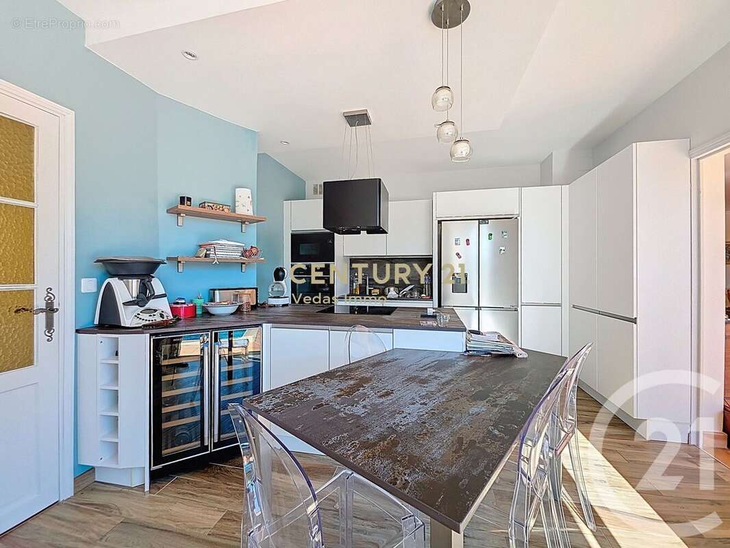 Maison à SAINT-JEAN-DE-VEDAS