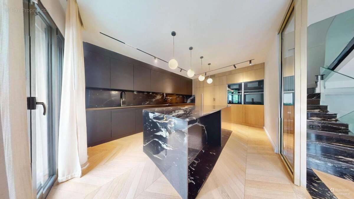 Maison à SAINT-MAUR-DES-FOSSES