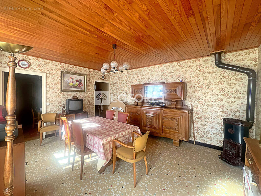 Maison à GIGNY
