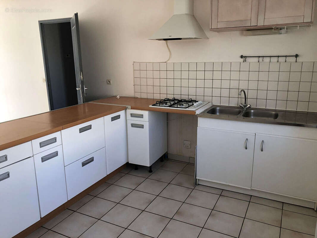 Maison à SALLES-SUR-MER