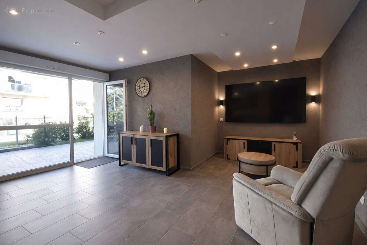 Appartement à REIGNIER